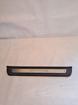Планка накладка порогова права перед kia sportage iv 85884-f1500 фото №1