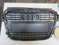 Бампер переднее audi a1 фото №1