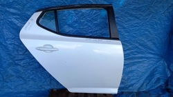 Kia optima iii sedan двері праві ліві лівий правий зад задні swp фото №1