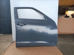 Двері передні праві nissan juke i нове оригінал фото №1