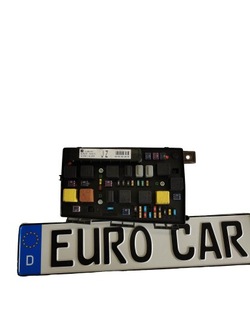 Коробка запобіжників opel 13250231 jz фото №1