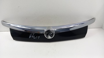 Opel insignia a универсал накладка крышки зад z22c фото №1