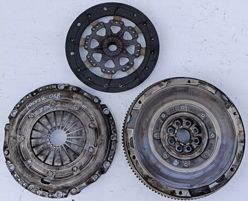 Ford focus mk2 ii 1.8 tdci зчеплення притиск диск колесо двомасовий 115km фото №1