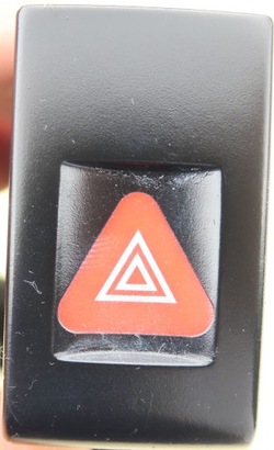 Кнопка аварийных разъём vw new beetle 98- фото №1