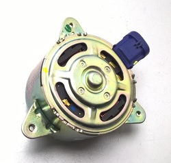 Renault clio iv dacia двигатель вентилятора радиатор фото №1