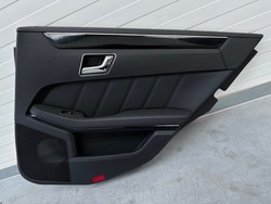 Обивка дверь боковина правые задний mercedes e-klasa w212 кожа задняя правая фото №1