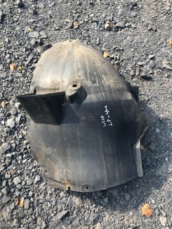 Підкрилок лівий перед запчастина задня mercedes w220 фото №1