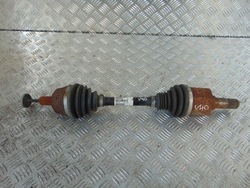 Volvo v40 ii піввісь ліва 2.0 d 12- фото №1