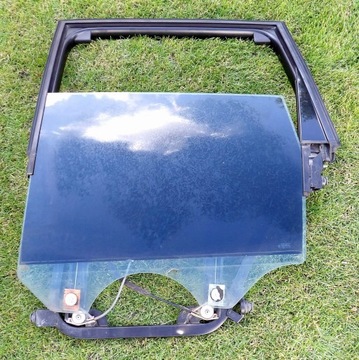 Touareg 7l рамка дверь стекло, подъемник левый зад фото №1