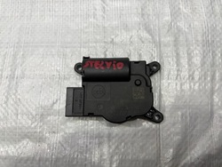 Alfa romeo stelvio моторчик нагревателя фото №1