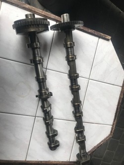 Вал распределительный вал 1.8 tsi 06h109102q фото №1