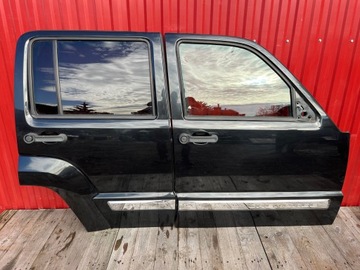 Jeep cherokee liberty kk дверь правый зад оригинал состояние идеальное состояние фото №1