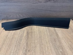 Обшивка стійка захист volkswagen оригінальний номер 5g0868224b фото №1