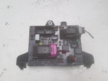 Astra iv j рестайлінг 1.7 cdti коробка запобіжників фото №1