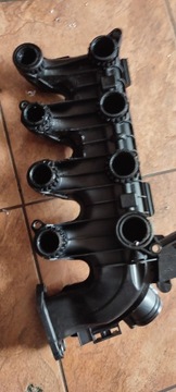 Колектор всмоктуючий 9653808680 focus mk2 1.6tdci фото №1