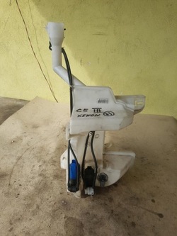 Бачок склоомивача ксенон citroen c5 iii x7 фото №1