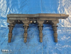 Запчасти astra h vectra c meriva a катушка зажигания 1.8 z18xe фото №1