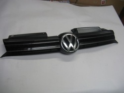 Решітка решітка радіатора vw golf vi 6 хром 5k0853651 1k9853653a фото №1