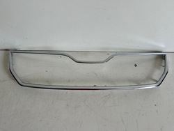 Skoda fabia iii 2015- хром рамка решітка решітка хром 6v0853761 фото №1