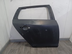 Двері --- volvo v60 2012-2018 універсал --- задні праві -- serwisowe оригінальні фото №1