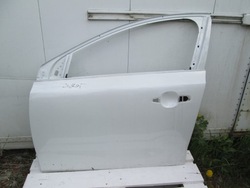 Двері передні ліві volvo v40 xc40 фото №1