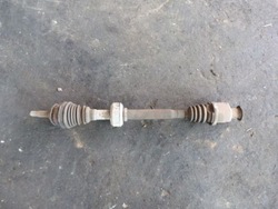 Полуось правая dacia logan 1 i 1.4 mpi фото №1