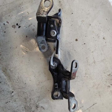 Chrysler 300c петлі двері правий зад фото №1