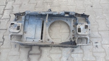 Pas переднє vw polo 99r фото №1