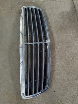 E-klasa w211 передній рестайлінг решітка передня хром a2118800383 02-2006 фото №1