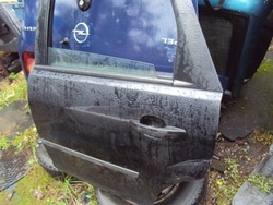 Двері focus mk2 2005r f3 ліві задні універсал фото №1