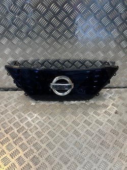 Решётка радиатора решётка перед nissan leaf ii 17- 62072-5sk02 фото №1