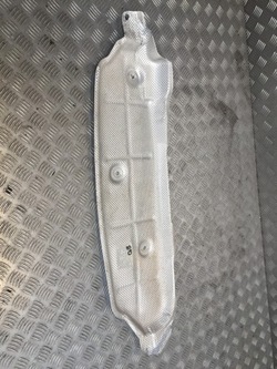 Защита термическая audi q7 q8 4m8 4m0825711f фото №1