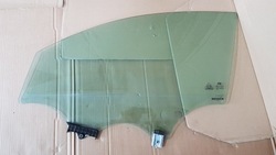 Скло двері лівий перед hyundai tucson 2016-17 рік фото №1