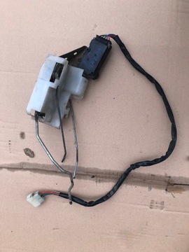 Лівий переднє замок двері mazda 323f ba 1994-1998 фото №1