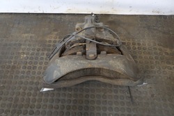 Супорт гальма лівий зад renault t 460 e6 фото №1