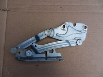 Vw golf v plus петля капота правый перед 5m0823302 фото №1