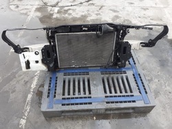 Pas переднее усилитель mercedes w203 c класс 1.8 i фото №1