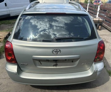 Накладка крышки задней 1c0 toyota avensis ii t25 03-08 фото №1