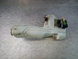 Бак склоомивача mitsuba mitsubishi space wagon iii фото №1