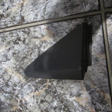 Zoe трикутник заглушка крила ліва 638753887r фото №1