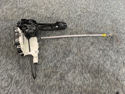 Mercedes sprinter w907 311 замок трос каркас двері праві перед оригінал фото №1