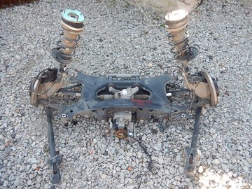 Задня балка вісь підвішування evoque рестайлінг 2.0 td4 4x4 фото №1