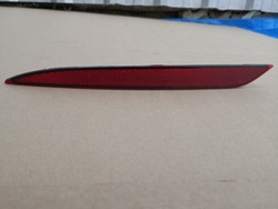 Tesla s отражатель левый бампера заднего 6007705-00-c фото №1