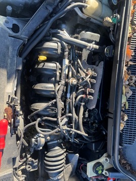 Ford c max 1.8 csda csdb бензин фото №1