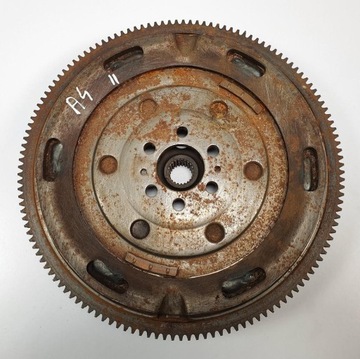 Колесо маховики audi a4 b6 2.0 fsi 058105317f фото №1