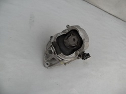 Подушка двигателя правая audi q7 q8 фото №1