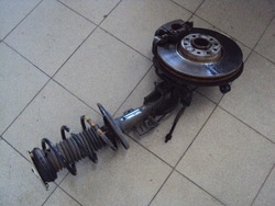 Mcperson поворотный кулак правая peugeot 3008 ii gt-line фото №1