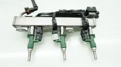 Lexus lbx 1.5 h инжектор 23250-15070 планка комплект 2024- фото №1