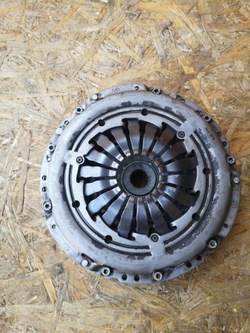 Fiat 500 abarth зчеплення колесо двомасовий 55255356 40tys km фото №1