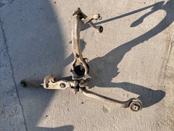 Audi a8 d3 поворотный кулак перед правая рычаг фото №1